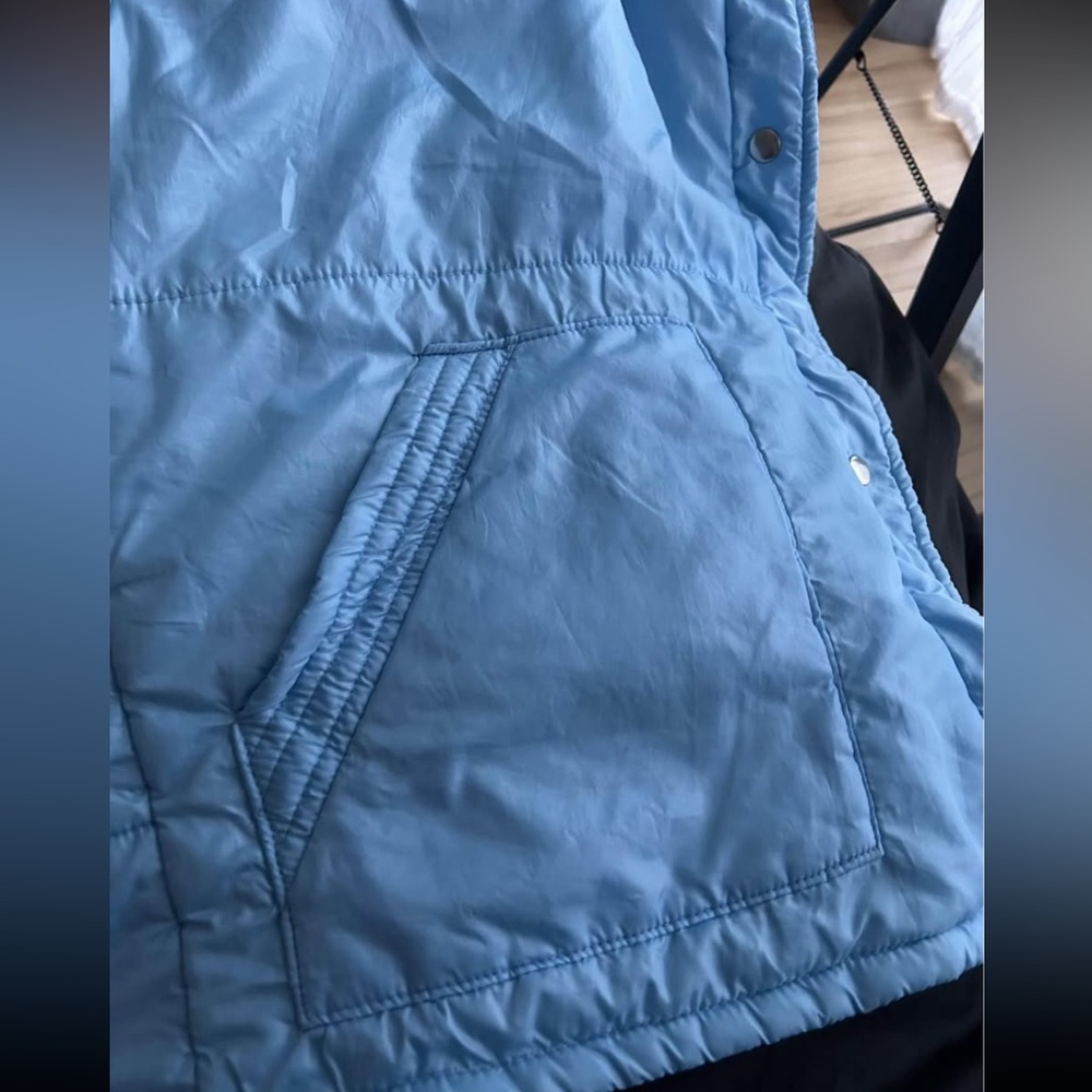 Light Blue Puffer Jacket - Picture 4 of 7